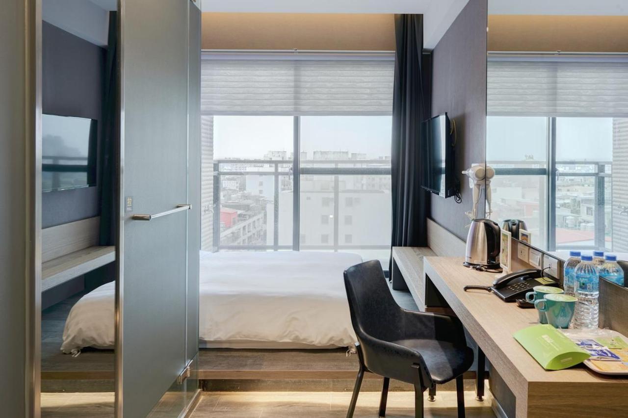 Kiwi Share Hotel Zhongli Zewnętrze zdjęcie